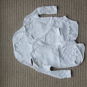 Set of 3 Gerber white long sleeve onesies, size 12m
